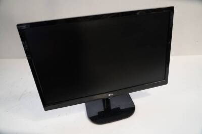 LG LCD MP48HQ 22"computer Monitor